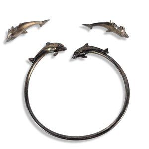 Kabana 925 Sterling Silver Kissing Dolphin Bracelet and Stud Earring Set